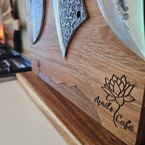 Premium Magnetic Knife Block – Personalized Wood Display for Engraved Knives